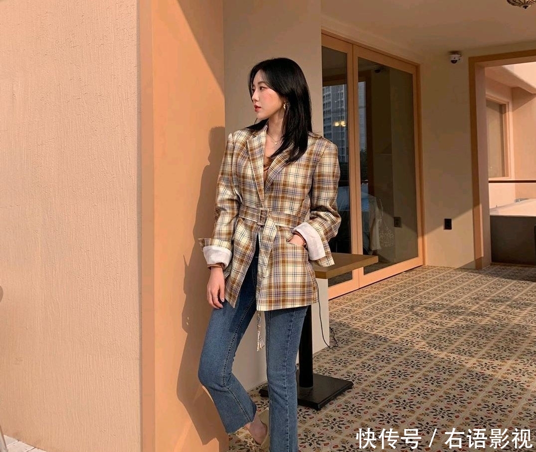 「巨显」扔掉你的阔腿裤!这3条裤子巨显腿长!