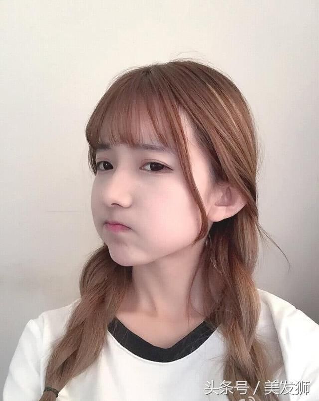 短发今年也out了，2018流行这款发型，谁做都很美