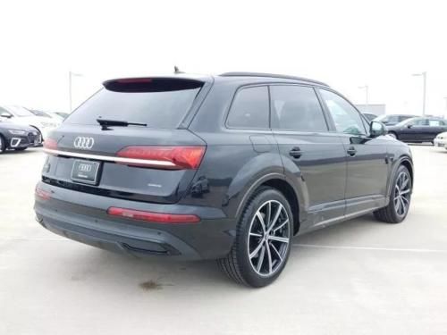  #豪华#想买豪华中大型SUV，不妨再等等，新款奥迪Q7惊喜不断