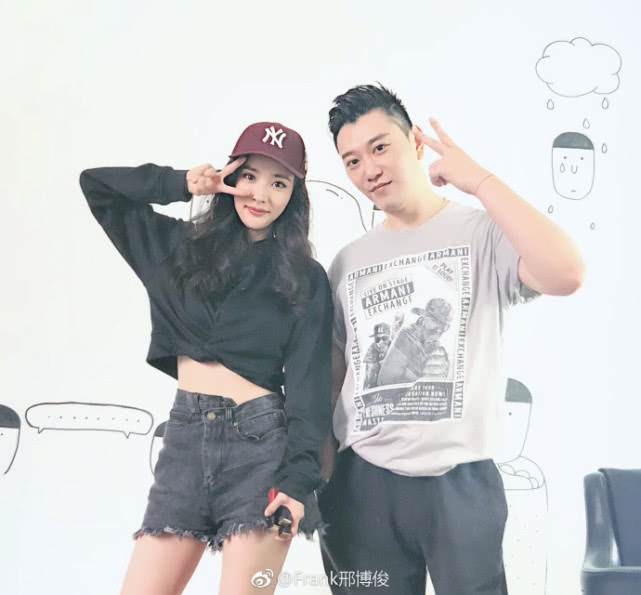 杨幂懒理离婚传闻,与小鲜肉连续4天在一起,并天天被“表白”