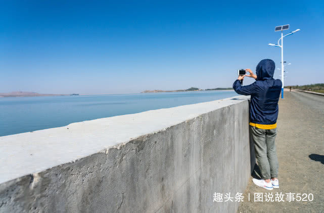 世界罕见人工沙漠水库，历时40年建成，到底该不该建60年来有争议