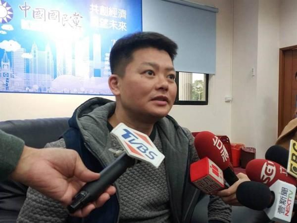  『国民党』高雄巿议会国民党团回批绿营：假关心疫情真“罢韩”