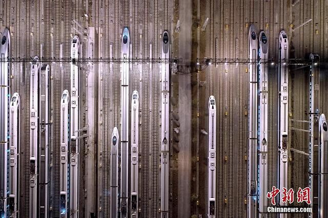  出征■高铁动车出征2020春运“万箭齐发”