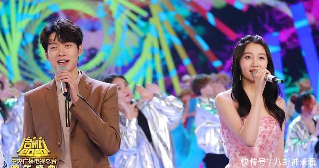 央视跨年晚会魏大勋表演