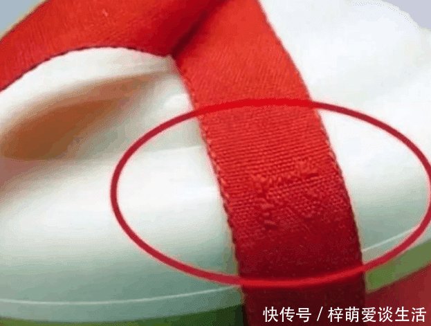  「恍然大悟」茅台上面的“红绳”有什么作用员工道出原因后，恍