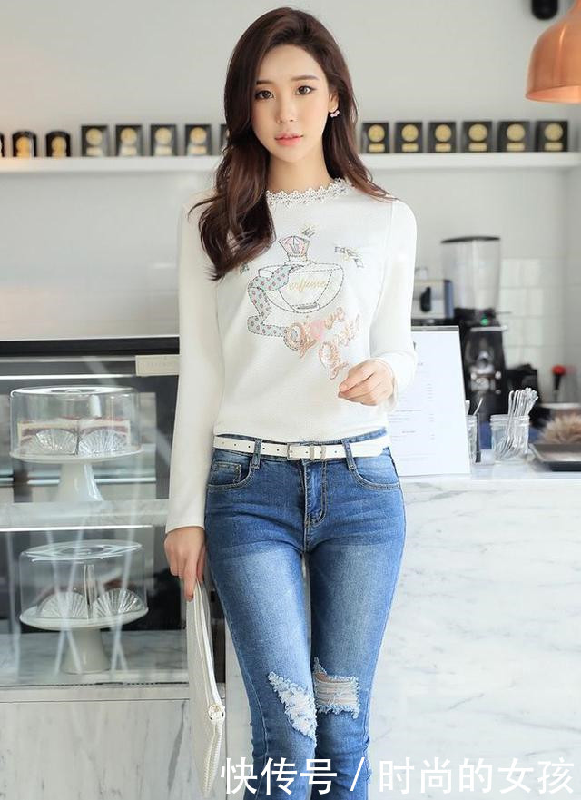 紧身裤穿着更加舒适自然，突显出女性浪漫时尚一面！