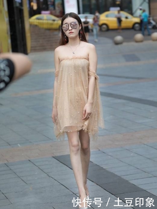  #气质#30岁女人穿上高跟鞋，时髦有态度，穿出气质美