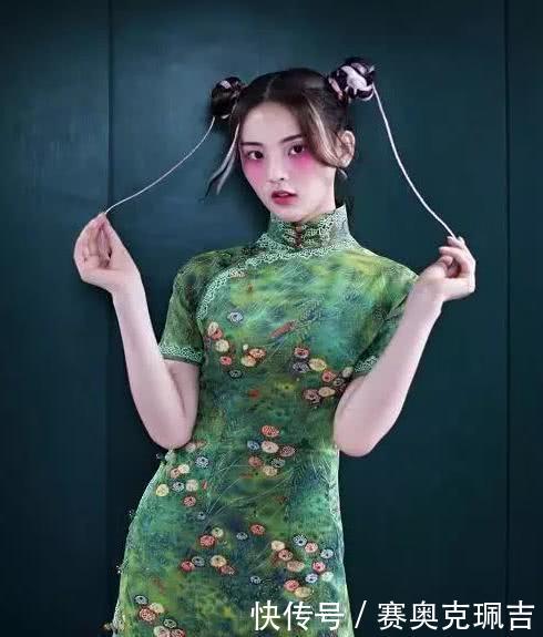 周洁琼:再看看鞠婧祎的,真是一比吓一跳!,看了张馨予和杨超越的旗袍照