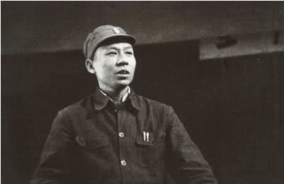 《论共产党员的修养》的版本演变