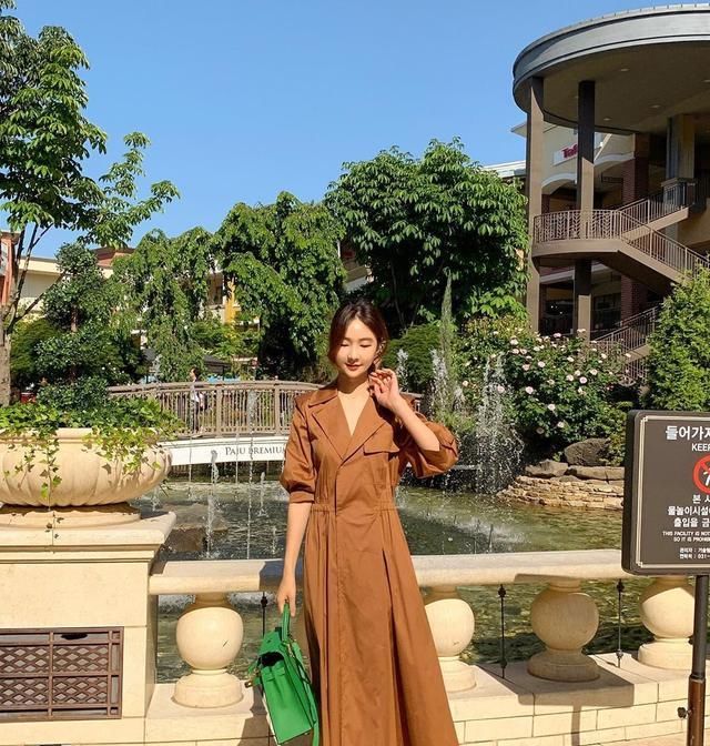  『气质』30岁熟女穿搭技巧,很有女人味,显白又减龄,每天都要美美哒