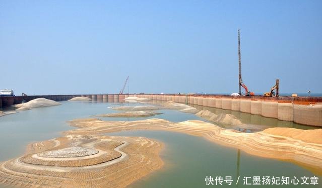  港珠澳大桥@港珠澳大桥人工岛是如何修建的