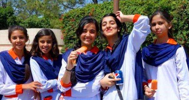 ?去巴基斯坦旅游，若有美女主动与你握手，不要随便握！