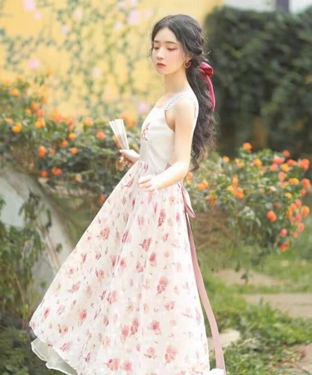 『眼中』心理测试:你最喜欢哪款仙女裙?测你在异性眼中是否很抢手!