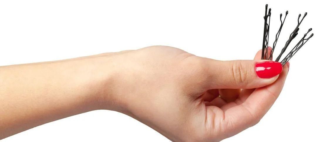  「剩余」剩余的牙膏挤不出来怎么办？这个生活小窍门了解一下？