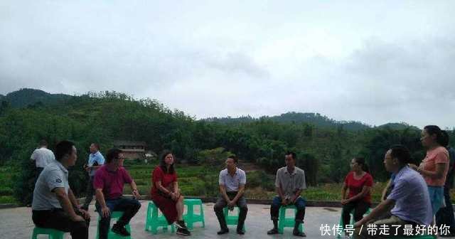 农村补贴将有大动作，2点新规实施，村干部都慌了，农民要笑了！