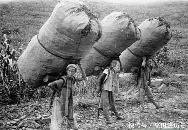 百年前真实农村人生活老照片, 比电视上演的贫苦多了, 令人心酸!