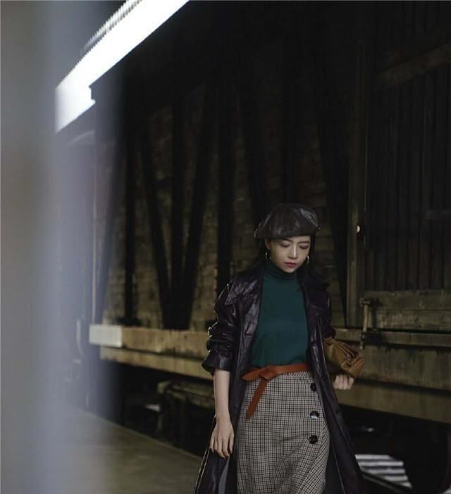  「选择穿条」春天穿风衣别配小脚裤,很土!看看三木博主的穿搭,每天都不重样