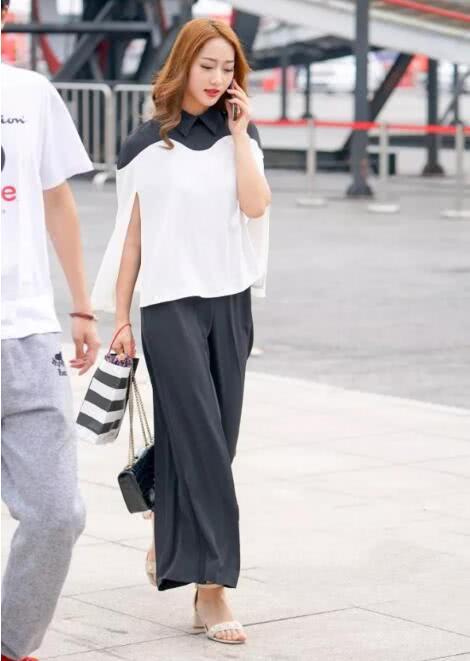 街拍：图4穿裸色裙美丽动人，图7小姐姐衣服掉一半，你喜欢谁？