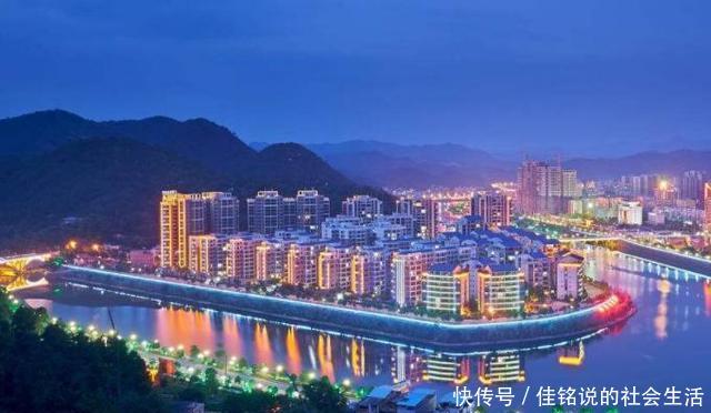  「一条」福建至广东迎来一条高铁途经两个名字带龙的城市