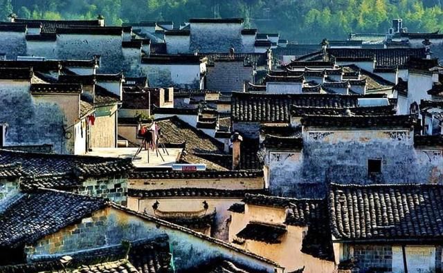 安徽这个古镇商业化不浓，胜过凤凰大理，被誉为桃花源里的人家!
