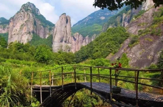 雁荡山虽然名声在外,但是始终不如一睹真容,它有着别样的美【2020热门旅游景点】