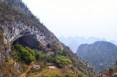 中国惊现亚洲最后一个穴居部落_里面只剩20户人家!