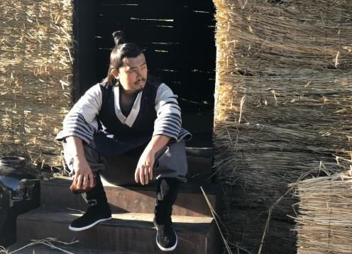 徐晓冬发长文回击方便，却不敢点名，大部分文字却是在讽刺一龙