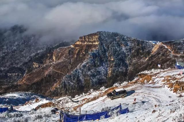 云海、日出、夕照、雪山、佛光、星空  无一不让人魂牵梦绕