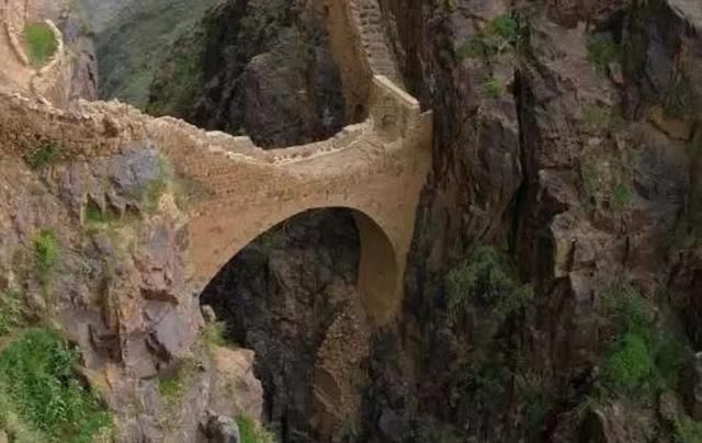 世界上最“厉害”的桥，没有一根柱子支撑它，几百年都“不倒”！