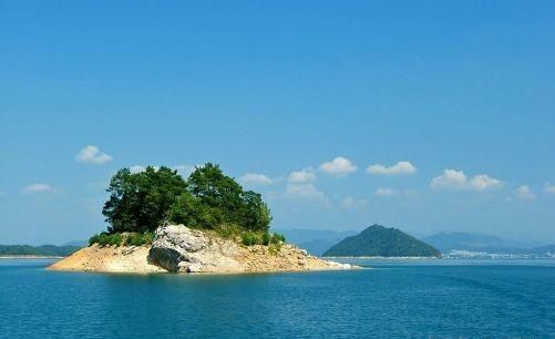 被誉为中国的马尔代夫，是最理想的旅游地，却一直默默无闻