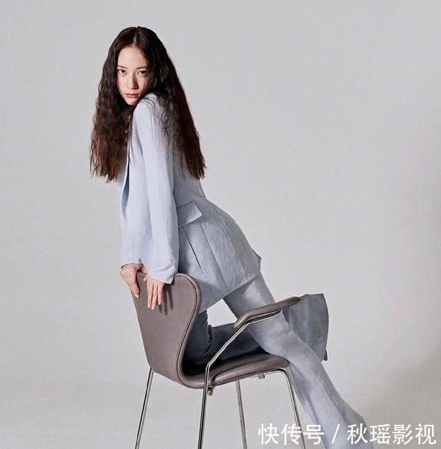  「黑色打底」春季就该穿西装，手把手教你西装怎么搭，让你一不小心就变美