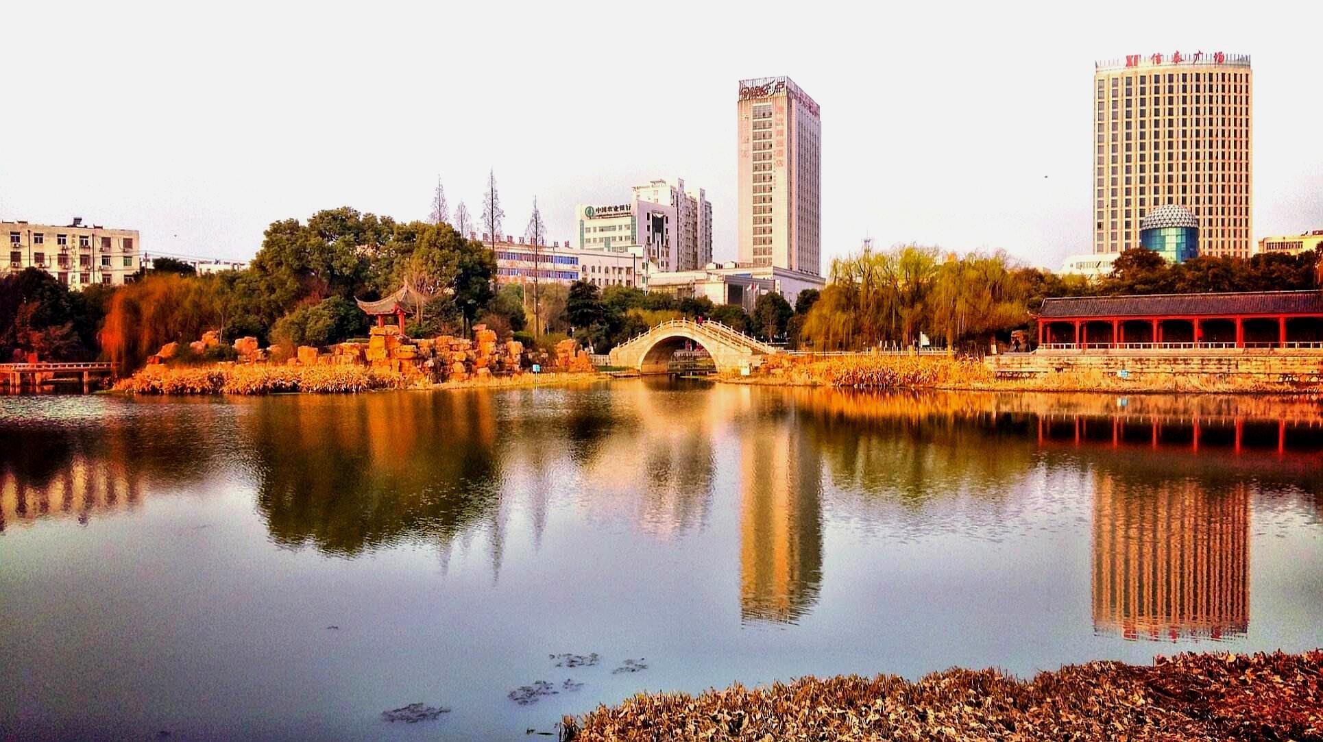 中国最“郁闷”的二座城市，一个从地级市变区，一个从省会变三线