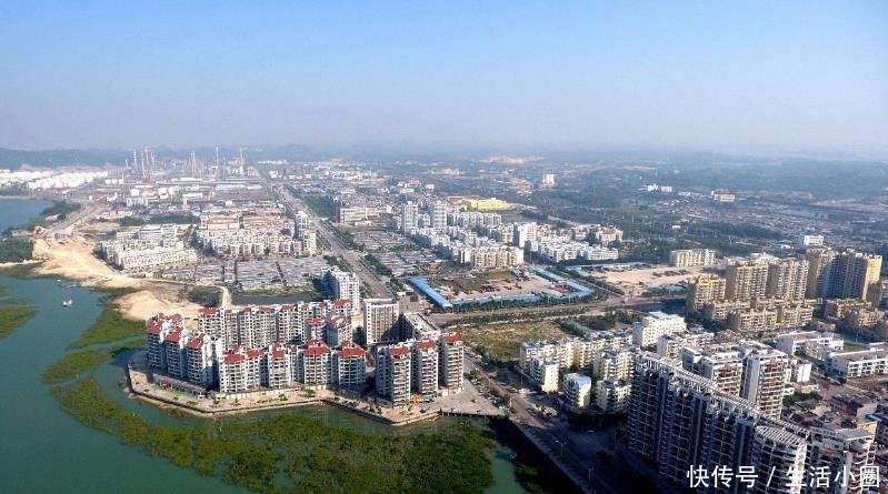  「防城港」这座被低估的城市，随着国家的重视，有可能成为广西