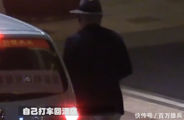  [徐峥]徐峥深夜现身上海，直奔酒吧却不戴口罩，怕被认出还用围巾裹脸