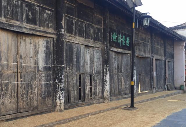 中国最“广阔”的古镇,不要门票横跨三地,买个菜要去其他省