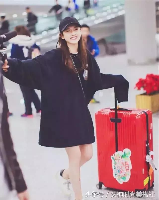 是时候穿卫衣了，没有它的秋天不敢想象