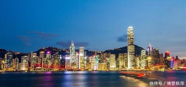 香港普通人的生活反映出真实的香港，比“北漂”还艰苦，难以置信
