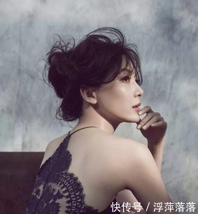  『女人』陈数董卿时隔一年再同台：42岁比22岁更美的女人，赢在了哪里？