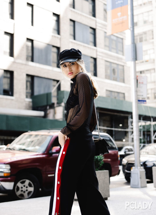 简单点 仲夏秀清凉只要一件透视装