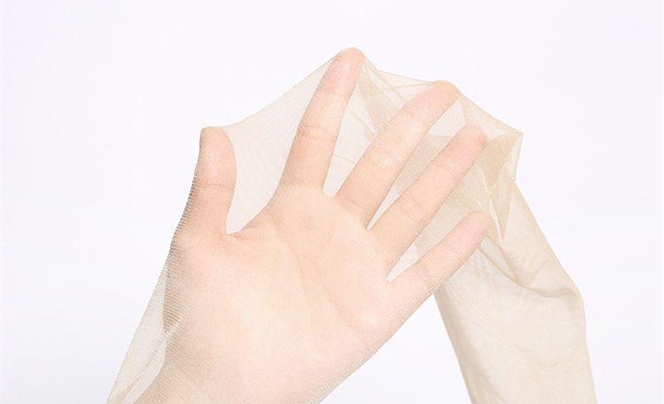 性感高跟鞋搭配轻薄丝袜,让你的玉足,更有气质更显白皙迷人