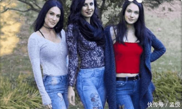 美女身穿牛仔裤街头游玩, 无一人发现异样, 小伙经过后尴尬了