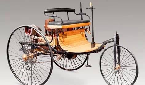  『工作原理』因为差速器的存在，你的后驱车可能很难飘移