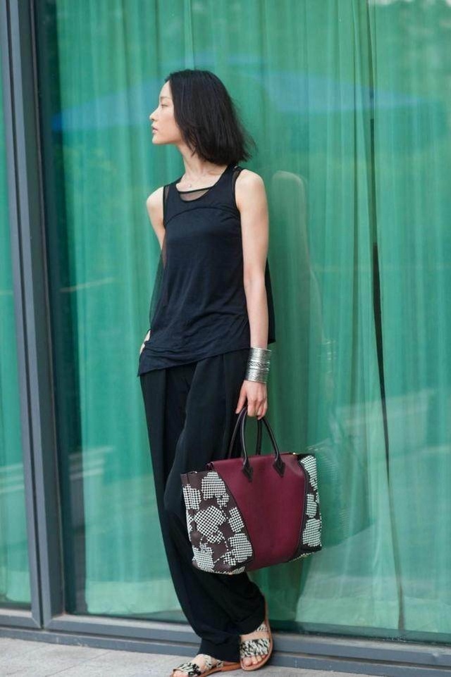 她是“T台皇帝”,被赞气质和王菲有得一拼,被称为中国第一美人