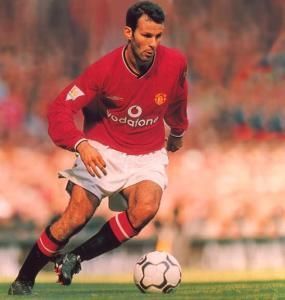 马踏连营,见血封喉!足球历史上最强十大边锋,来