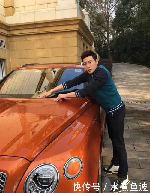「细心」陆毅是隐形富豪,一个手机价值10万,老婆开400万限量版豪车