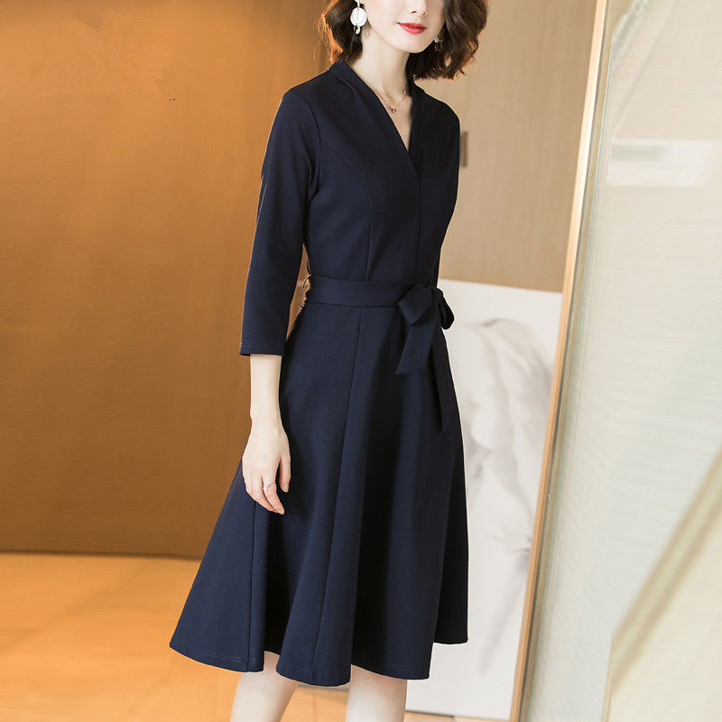 中秋不穿的美美的怎能回家?清新脱俗连衣裙，时尚穿出气质感