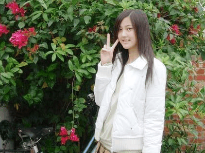 看看农村的姑娘，一点都不比城里差，好想回农村