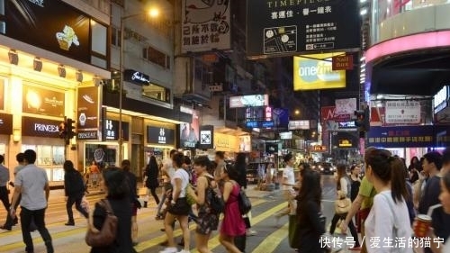 为何内地人到香港旅游，很快被认出不是本地人？听听香港人怎么说