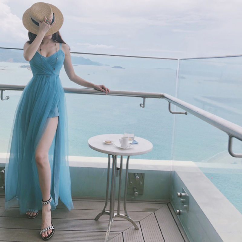 “纯美”裙给的知性，裤子给不了!穿上这款，轻松勾勒妩媚女人味