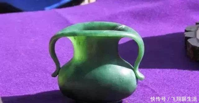  「玉石」谁说老外不玩奇石, 看看国外的石头市场是啥样!